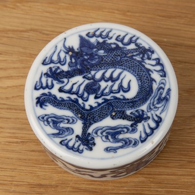 Lot 184 - Ovoid blue and white vase and cover Chinese,...