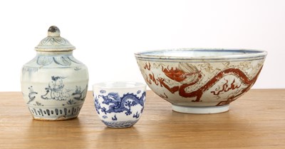 Lot 463 - Group of three pieces Chinese, Ming and later...