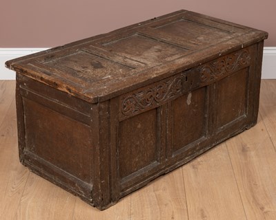 Lot 317 - A 17th century oak coffer