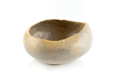 Lot 649 - Ewen Henderson (1934-2000) Early bowl form...