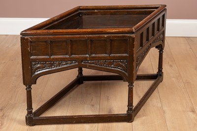Lot 400 - An oak diamond shaped planter