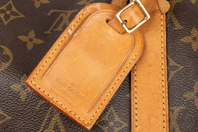 Lot 504 - Louis Vuitton Paris 'Keepall 55' bag in iconic...