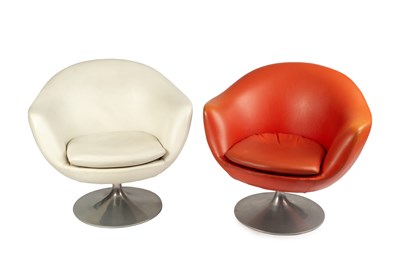 Lot 823 - Eero Saarinen (1910-1961) Two swivel armchairs...