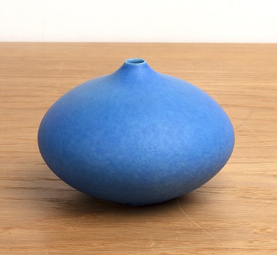 Lot 281 - Delan Cookson (1937-2021) studio pottery squat...