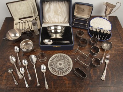 Lot 488 - Group of various silver to include: cased bowl...