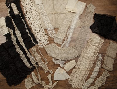 Lot 333 - Collection of vintage lace  in a carved wooden...