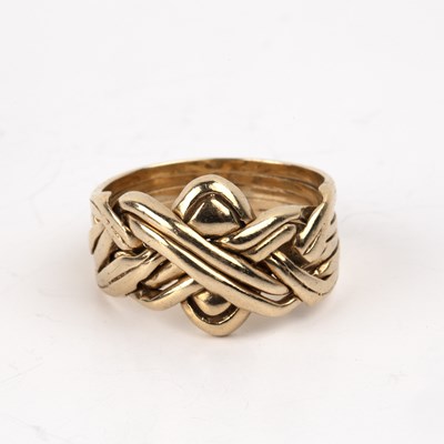 Lot 222 - 9ct gold interlocking puzzle ring size X/Y,...