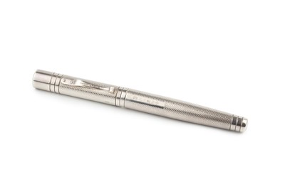 Lot 216 - A Yard-o-Led silver Grand Viceroy fountain pen,...