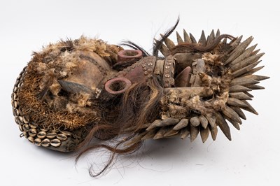 Lot 1058 - An Dan Guerre 'Warrior' mask