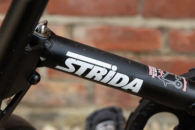 Lot 1375 - A 'Strida' folding bicycle