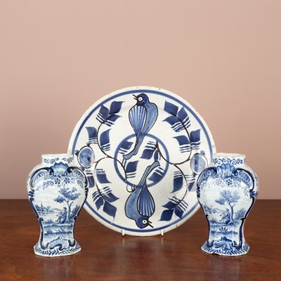 Lot 185 - A pair of late 19th or early 20th century Delft vases