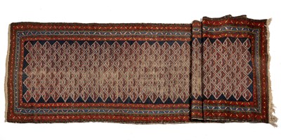 Lot 164 - A 20th century hand woven Hamadan style runner