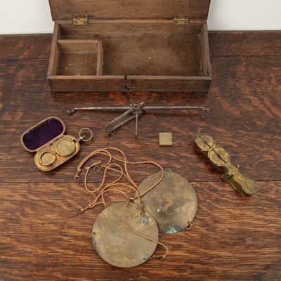 Lot 36 - Set of sovereign scales in an oak case, and a...