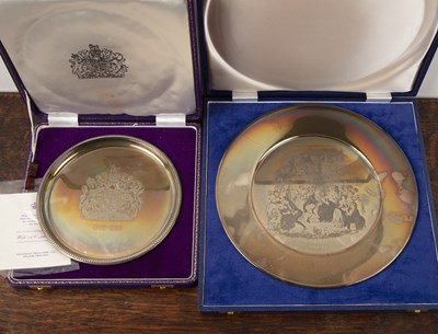 Lot 289 - Two cased silver plates one a cased...