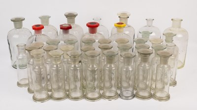 Lot 1011 - A collection of various scientific laboratory acid bottles