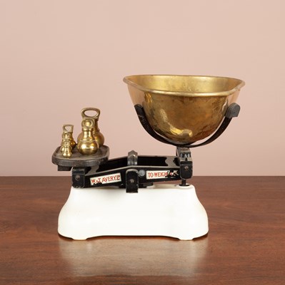 Lot 368 - A set of shop scales