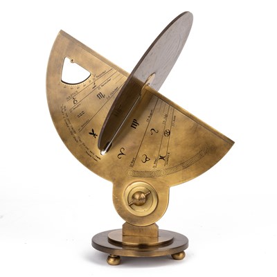 Lot 1304 - A Brookbrae Universal Sun Clock