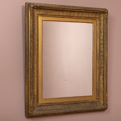 Lot 363 - A gilt framed wall mirror