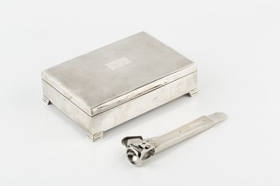 Lot 330 - A silver rectangular cigarette box, with...