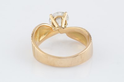 Lot 249 - A diamond single stone ring, the round...