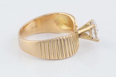 Lot 249 - A diamond single stone ring, the round...