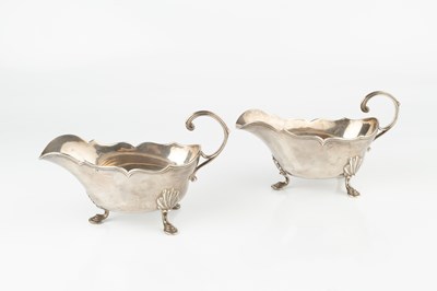 Lot 335 - A pair of Continental silver sauce boats,...