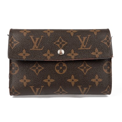 Lot 511 - A ladies Louis Vuitton Paris wallet In...