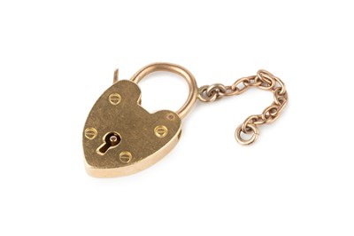 Lot 130 - An 18ct gold large padlock clasp, of heart...