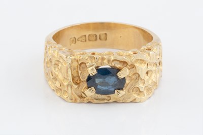 Lot 208 - A sapphire single stone dress ring, the oval...