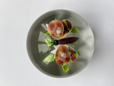 Lot 490 - An antique Baccarat glass paperweight