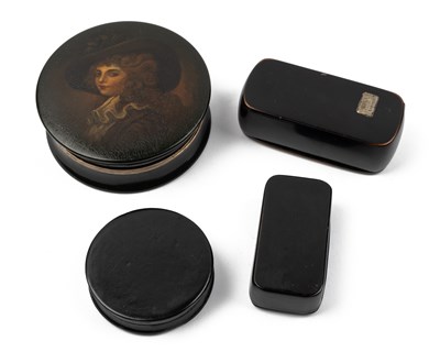 Lot 489 - A collection of four antique snuff boxes