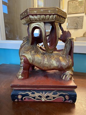 Lot 537 - A Chinese carved gilt and painted sculpture stand