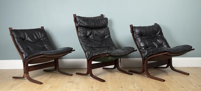 Lot 1152 - A suite of three Ingmar Relling Siesta chairs