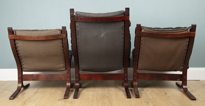Lot 1152 - A suite of three Ingmar Relling Siesta chairs