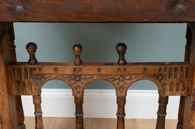 Lot 514 - A 17th century Spanish Vargueno