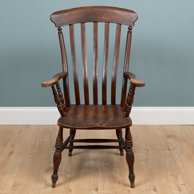 Lot 538 - A Windsor armchair