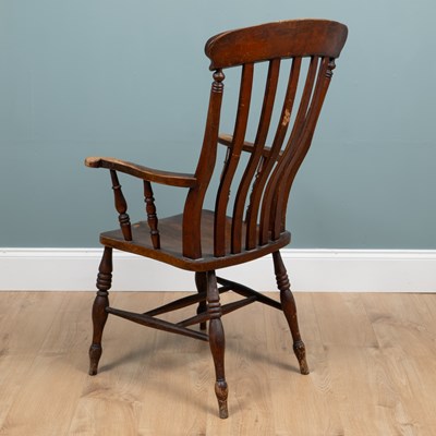 Lot 538 - A Windsor armchair