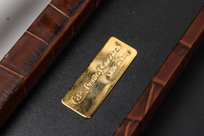 Lot 369 - A Renzo Romagnoli cased backgammon set