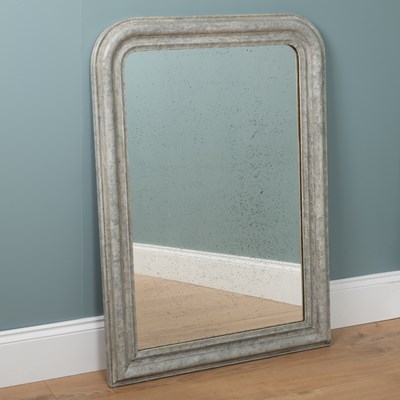 Lot 1143 - A contemporary rectangular wall mirror