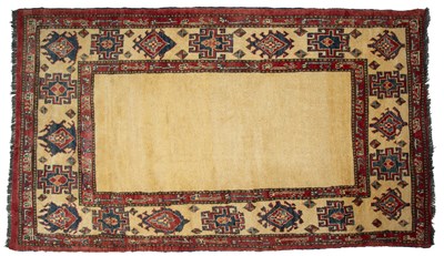 Lot 1289 - A Kazak style woollen rug