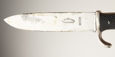 Lot 298 - Hitler Youth knife the blade engraved 'Blut...