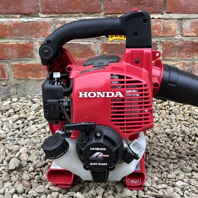 Lot 1388 - A Honda 'Handy Blower HHB-25' leaf blower