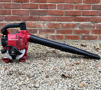 Lot 1388 - A Honda 'Handy Blower HHB-25' leaf blower