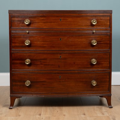 Lot 225 - A George III mahogany chest of drawers in the manner of Gillows