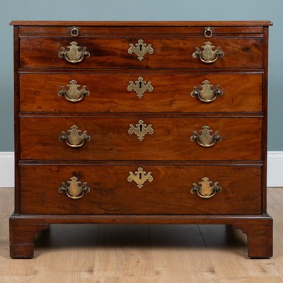 Lot 225 - A George III mahogany chest of drawers in the manner of Gillows