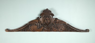 Lot 607 - A carved wooden pediment