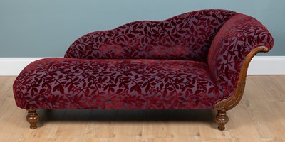 Lot 1084 - A Victorian chaise longue