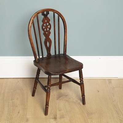 Lot 622 - A 19th century child's chair