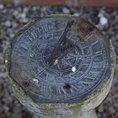 Lot 1379 - A small cast reconstituted stone sundial
