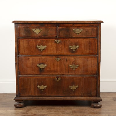 Lot 10 - Walnut chest of drawers mid to late 18th...